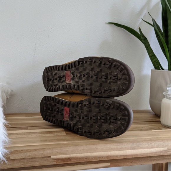 Rare New balance winter boots - Picture 4 of 6